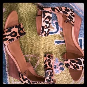 UGG Char Leopard Wedge Sandals size 9
